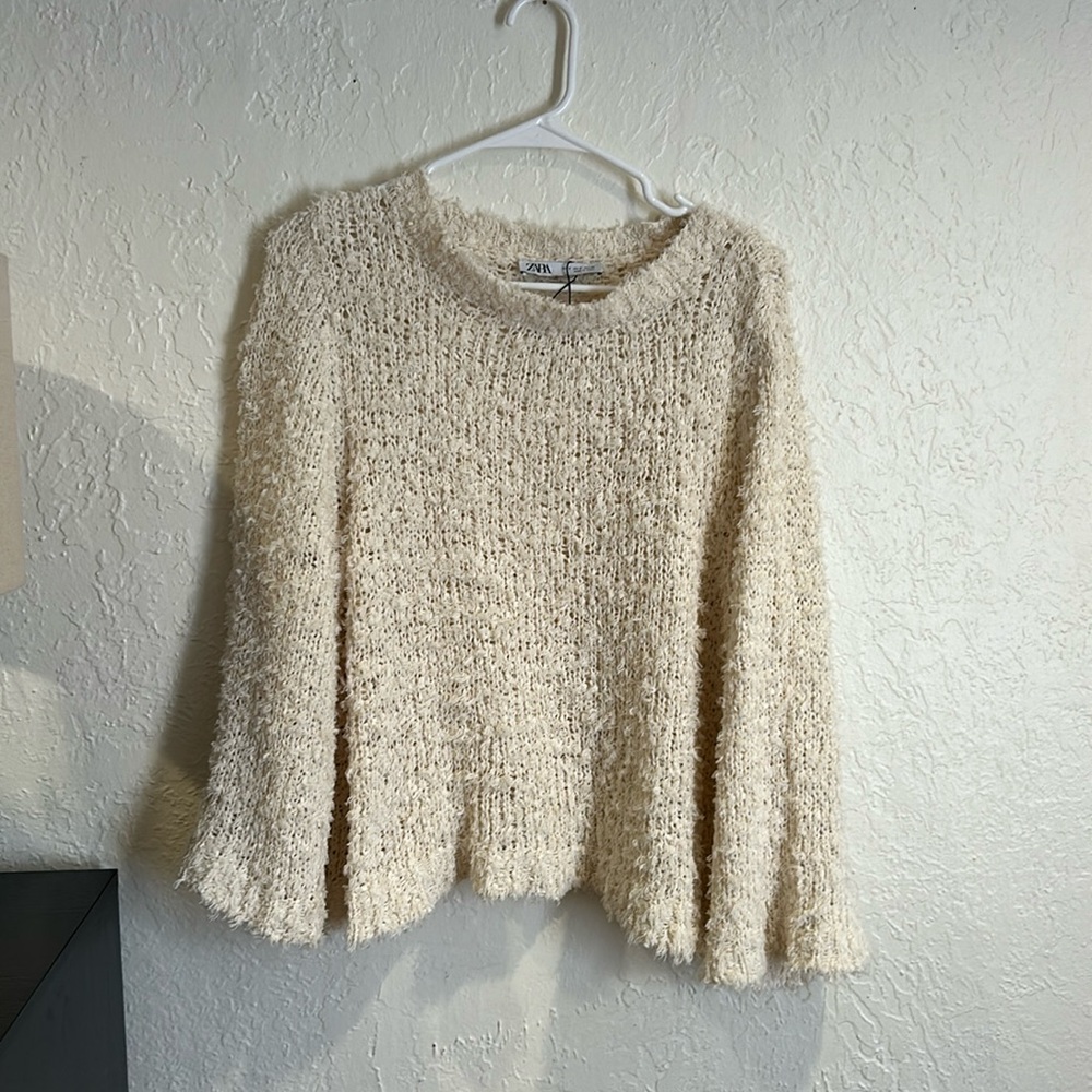 NWOT Zara flowy sweater